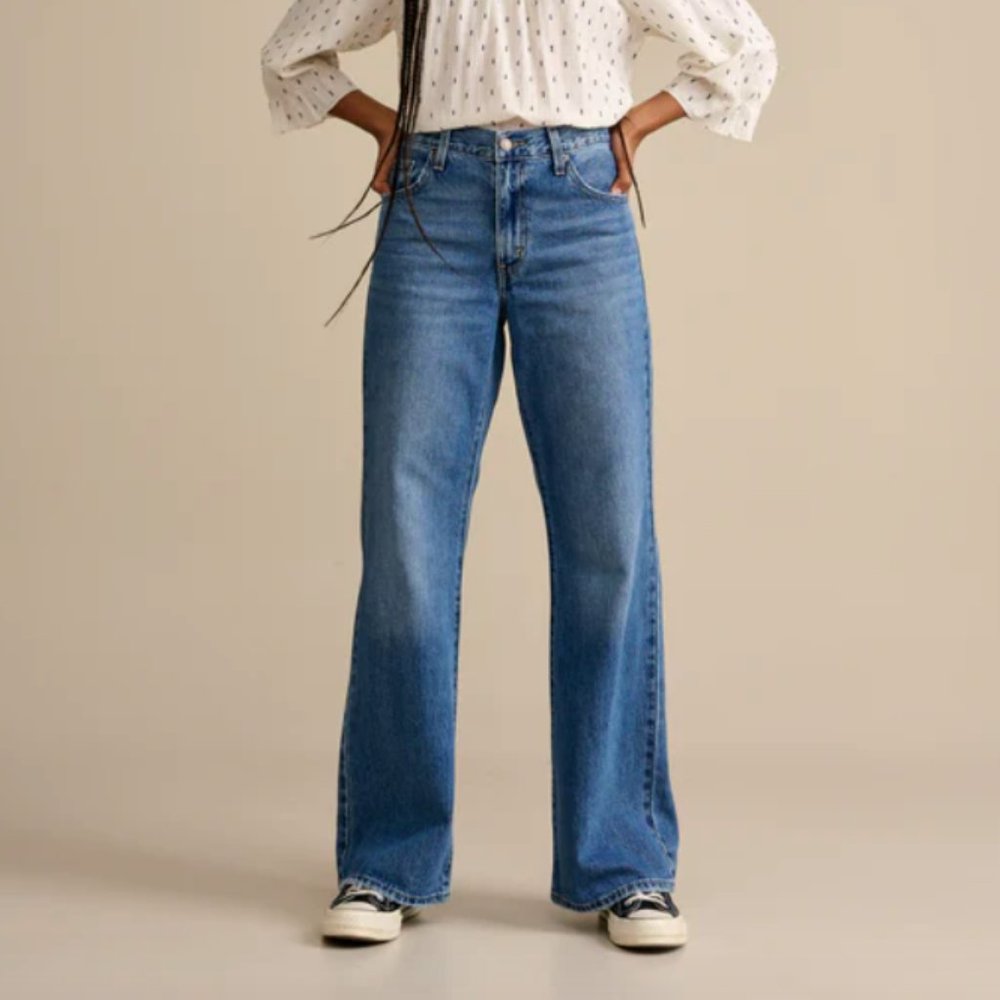 We the Free NWOT Bella Baggy Bootcut Jean